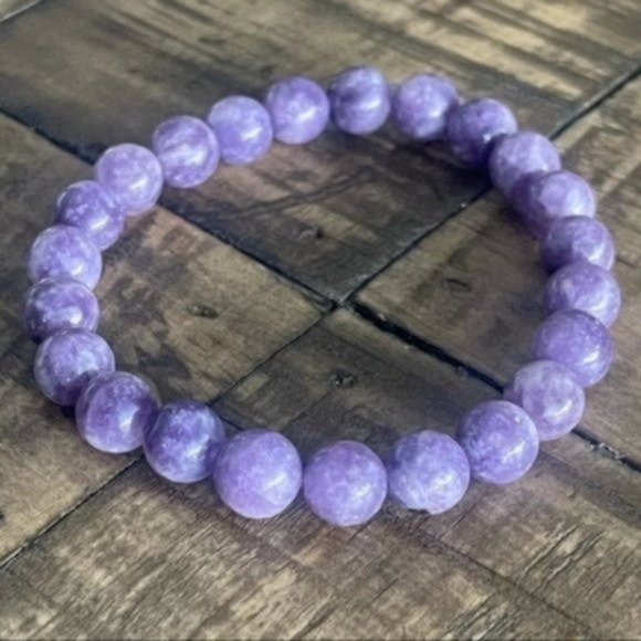 8mm Purple Lepidolite Stretch Bead Bracelet - Picture 2 of 3
